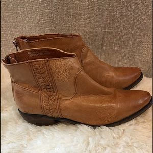 ♥️SOLD♥️ Ankle boots